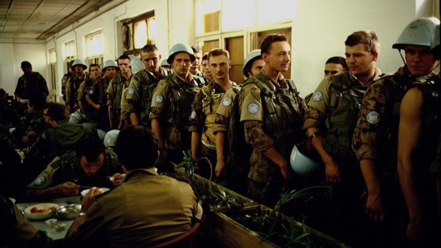 Ukrainskie mirotvorcы v kazarmah Tito, 1992 god