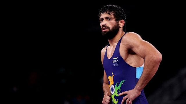 ரவிகுமார் தஹியா: டோக்யோ ஒலிம்பிக் மல்யுத்த இறுதியில் நுழைந்த இந்திய வீரர்
