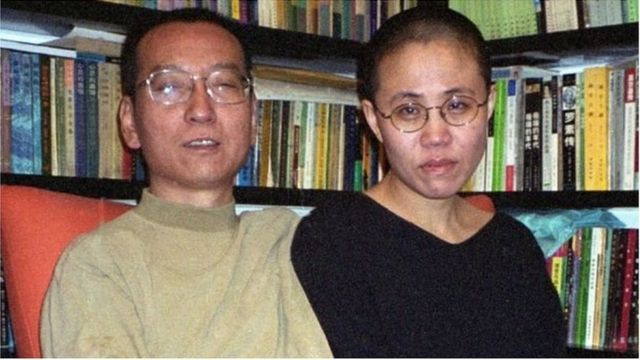 Lu Xiaobo and wife