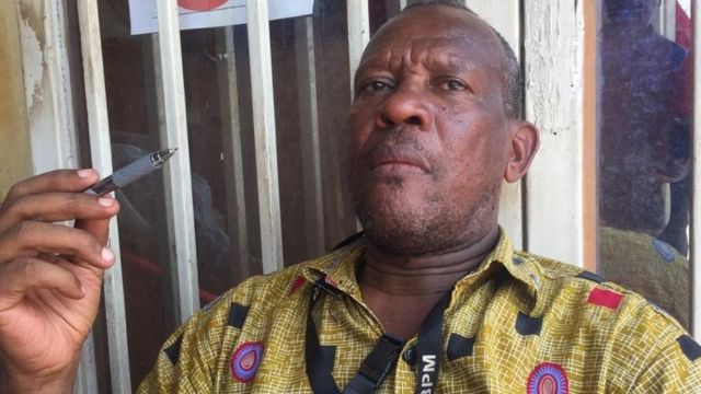 Professa Malonga anasema hata iweje salamu ya kukumbatiana kamwe haiwezi kupotea kwa sababu ya umuhimu wake katika utamaduni wa wanyarwanda