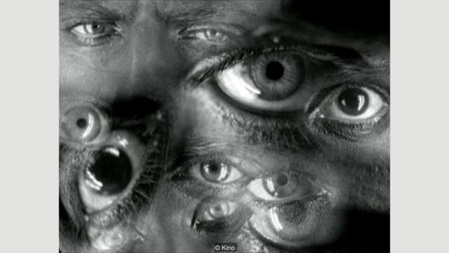 چشم، همان‌طور که در فیلم متروپولیس به کارگردانی فریتس لانگ می‌بینیم، به نمادی برای نظارت و ترس از تحت نظر بودن تبدیل شده است