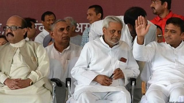 अखिलेश यादव, अमर सिंह