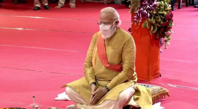 मोदी