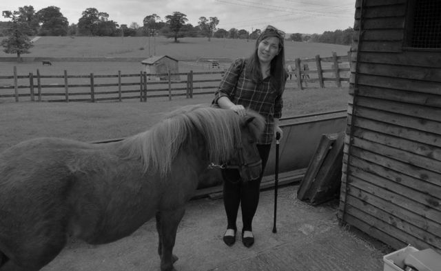 Alison com um cavalo