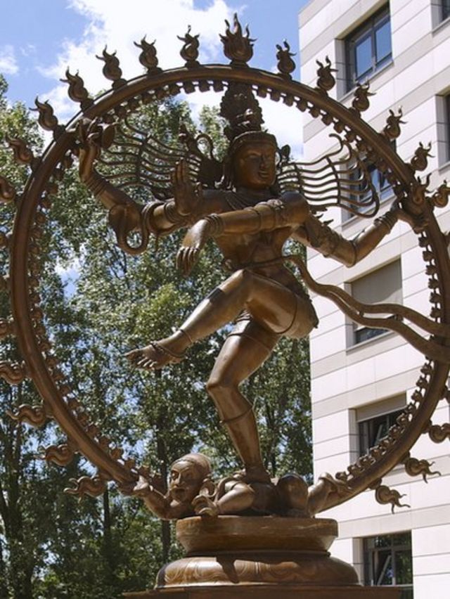 ஐரோப்பிய அணு ஆராய்ச்சி மையத்தில் நடராஜர் சிலை