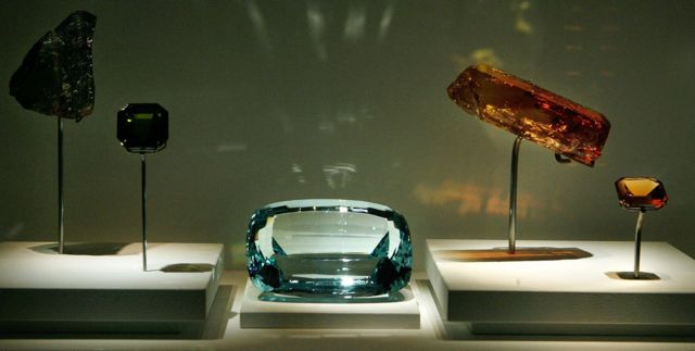 LONDON - NOVEMBER 27: In the centre lies the collection's largest cut stone, 2.982 carat Topaz from Brazil (1965) which is on display at the Vault at the Natural History Museum, on November 27, 2007 in London. The new permanent gallery which opens on November 28, exhibits some of nature's most unique and valuable treasures including gems, crystals, metals and meteorites. (Photo by Cate Gillon/Getty Images)