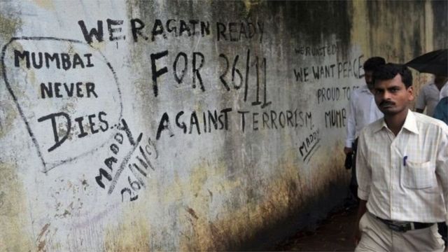 मुबंई हमले के खिलाफ संदेश
