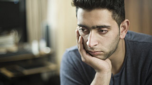 சோகமான ஆண்