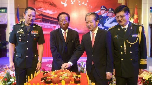 Đại sứ Trung Quốc Hùng Bá từng là Đại sứ Trung Quốc tại Campuchia