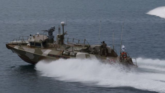 Un bote de patrullaje ruso en el Mar Mediterráneo.