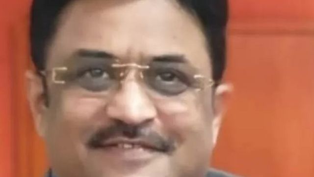 நாய்கள் கடிப்பது என்?