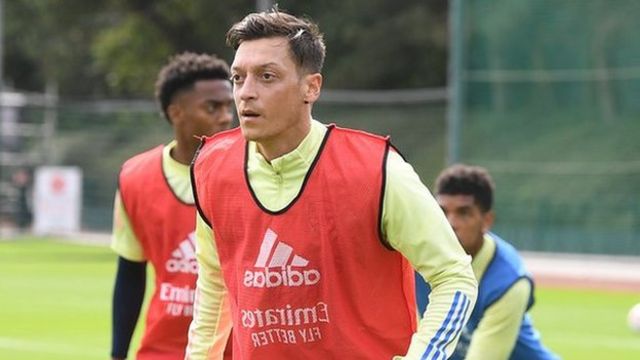 Mesut Ozil Arsenal Ba Ta Sa É—an Æ™wallon Jamus A Tawagar Da Za Ta Buga Mata Europa League Ba Bbc News Hausa