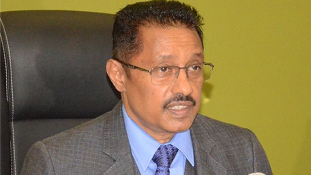 இலங்கை பொது பயன்பாட்டு ஆணைக்குழுவின் தலைவர் ஜனக்க ரத்நாயக்க