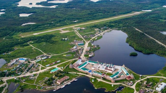 СОловецкий монастырь и аэропорт