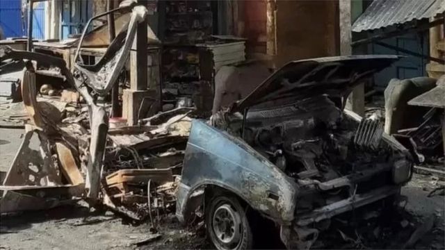 கார் வெடிப்பு