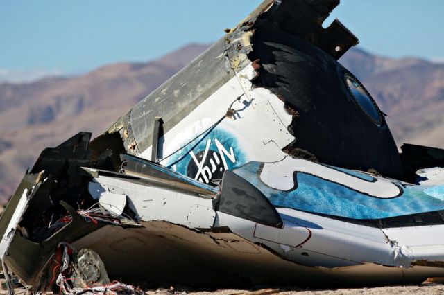 The Virgin Galactic Enterprise crashed in the Mojave Desert (31/10/2014)