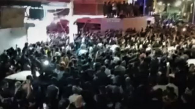 تظاهرات آبادان