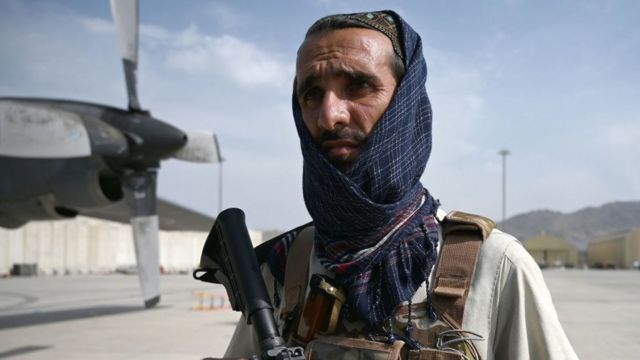 مقاتل من طالبان