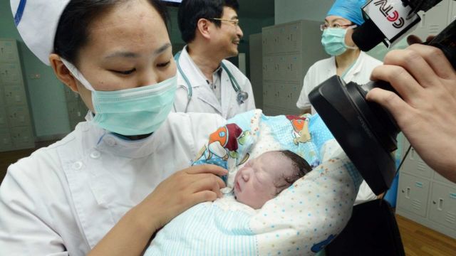 قانون تک فرزندی در چین در سال ۲۰۱۶ میلادی لغو شد