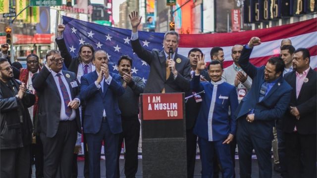 New York City Mayor Bill de Blasio speaks during a rally in support of Muslim Americans and protest of President Donald Trump's immigration policies in Times Square, New York, Sunday, 19 February 2017