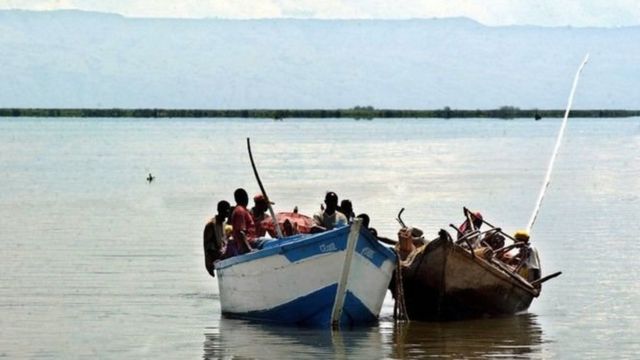 Une pirogue avec 50 personnes à bord a chaviré dans la nuit du lundi.