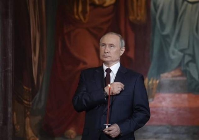 俄罗斯总统普京出席在莫斯科举行的东正教复活节庆祝活动