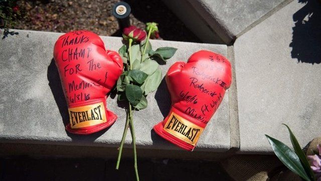 Boxing gloves in memoriam to Muhammad Ali