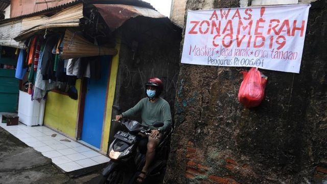 Lonjakan Covid-19 Dan Desakan Lockdown: Mengapa Pemerintah Pertahankan ...