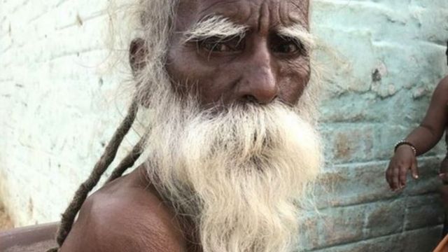दंगा पीड़ित