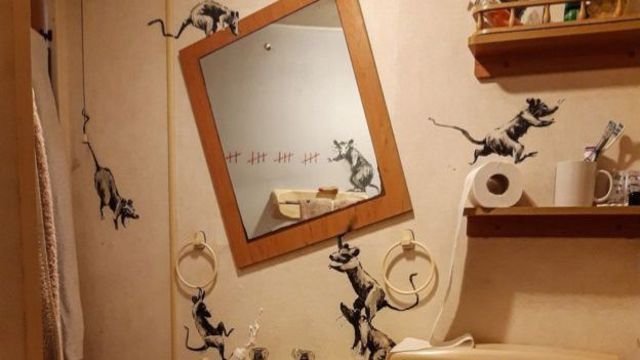 موش‌های مشهور بنکسی این‌بار در دستشویی یک خانه ظاهر شدند