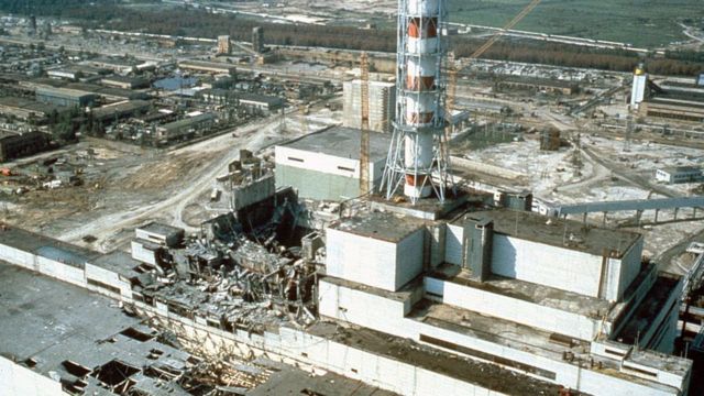 Usina de Chernobyl após acidente