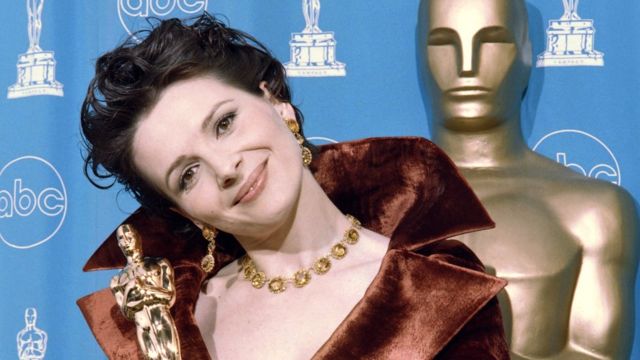 Juliette Binoche se lleva el Oscar a la mejor secundaria en 1997