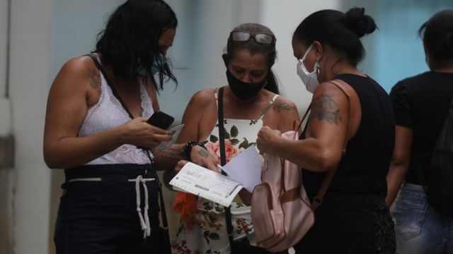 Tres mujeres en un hospital de Brasil