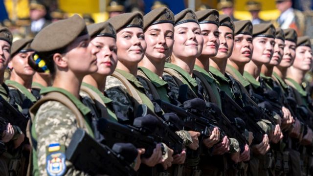 Військові