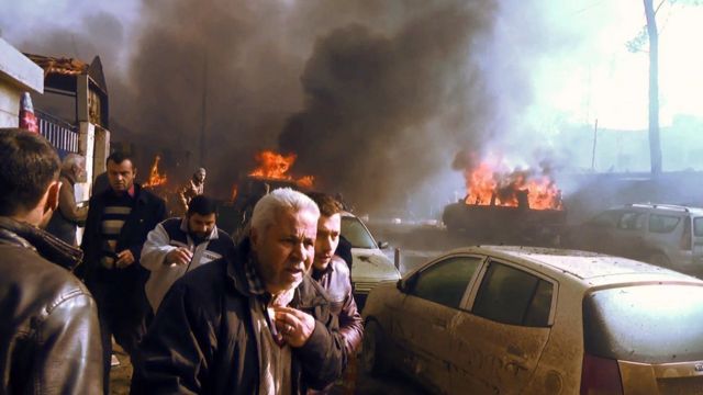 Ataque con coche bomba deja al menos 40 muertos en Siria - BBC News Mundo