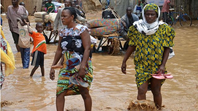 Après des alertes jaune et orange, on n'est "plus qu'à 21 centimètres de l'alerte rouge", a averti le ministre nigérien de la gestion des Catastrophe.