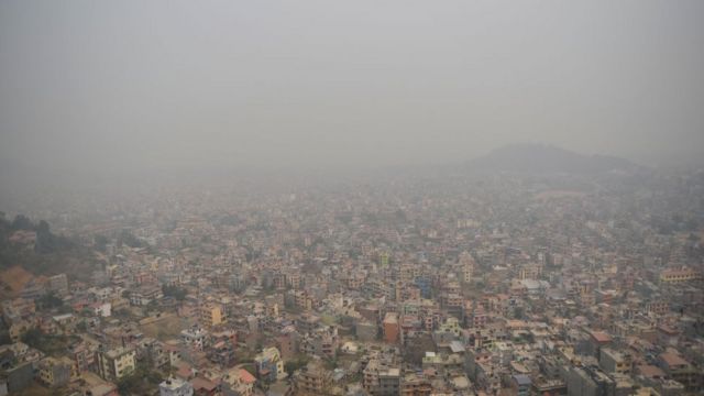 尼泊尔的空气质量很大程度上由于森林火灾而迅速恶化(photo:BBC)