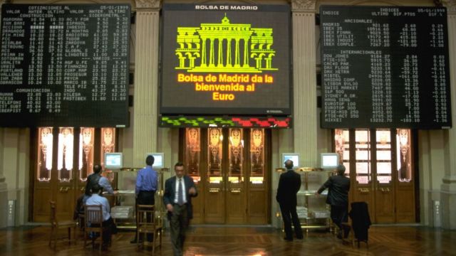 Bolsa de Madrid con la entrada del euro.