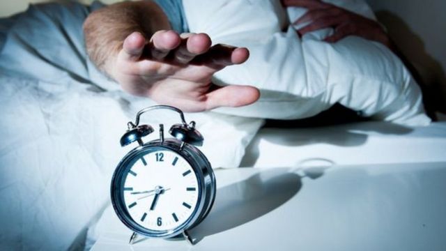 The reason why clock alarms repeat every 9 minutes and that you probably didn't know - BBC News World
