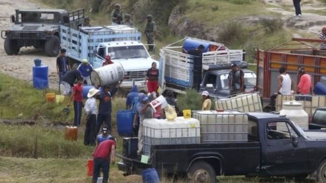 Jesus Martin au El Kalimba amekuwa akisakwa na polisi kwa kuendesha biashara ya kuiba mafuta kwa kukata mabomba ya usafirishaji wa bidhaa hiyo muhimu.