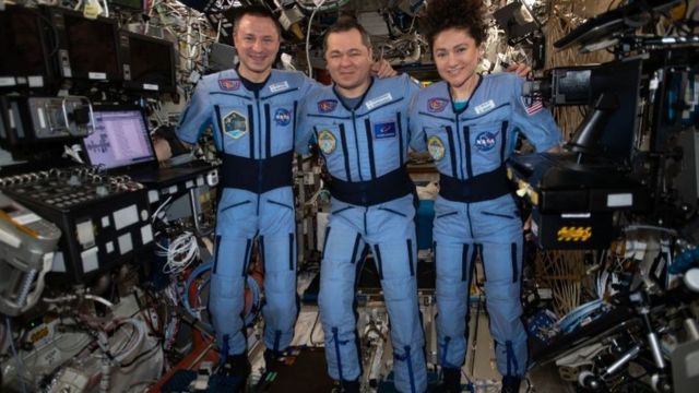 Andrew Morgan, Oleg Skripochka y Jessica Meir han estado más de 200 días en la Estación Espacial Internacional.