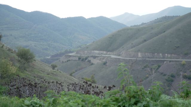 Carretera que conecta Armenia con Nagorno Karabaj