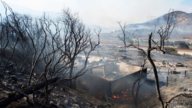 Casa destruida por el incendio Blue Cut.