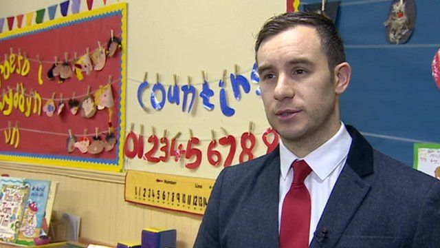 Mae athrawon fel "gweithwyr cymdeithasol", meddai'r NUT