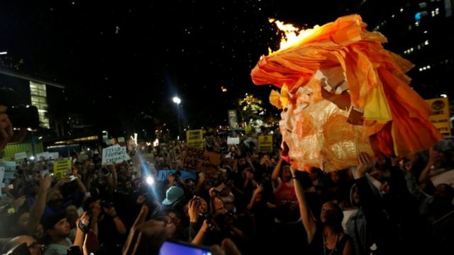 ロサンゼルスでの抗議デモ