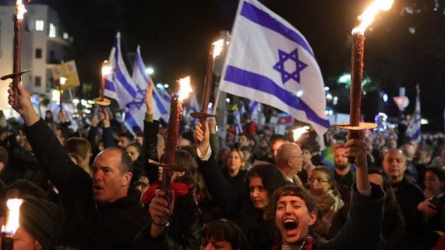مظاهرات تل أبيب اعتراضا على حكومة نتنياهو