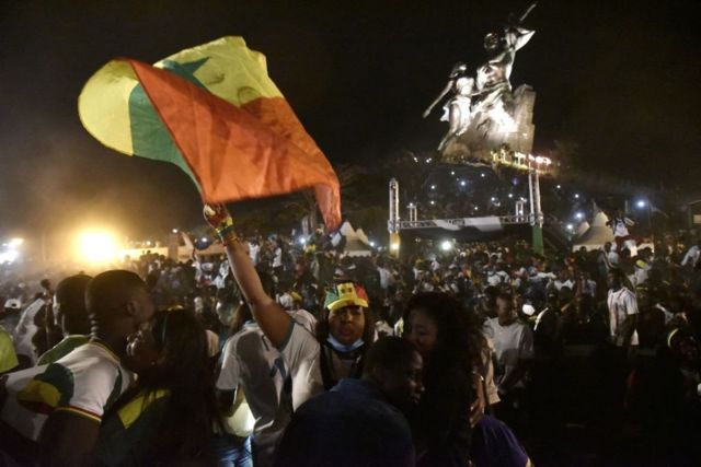 Senegal'in zaferi ülkenin başkenti Dakar'da büyük bir coşkuyla kutlandı