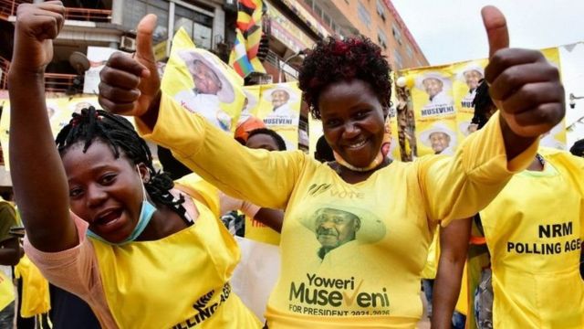 Wafusi wa Museveni walisherehekea barabarani mjini Kampala baada ya matokeo hayo kutangazwa