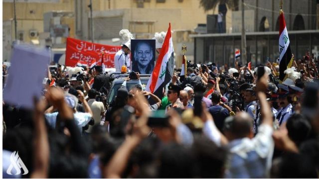 تشييع الشاعر العراقي مظفر النواب في العاصمة بغداد