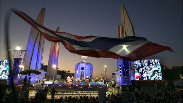 กปปส. ที่อนุสาวรีย์ประชาธิปไตย